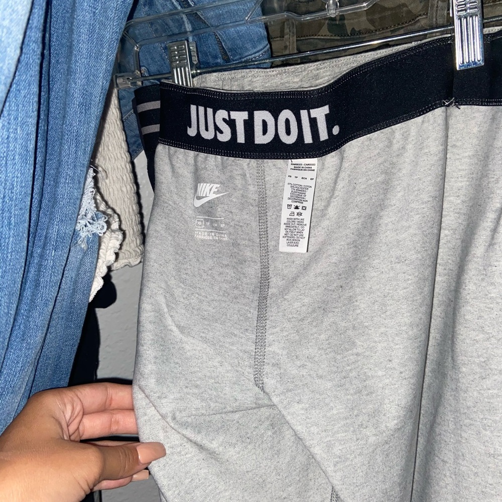 Nike waste band